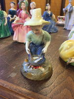 TIMED ONLINE AUCTION COLLECTIBLE FIGURENES - STEIFF - DOLLS - QUILTS Auction Photo